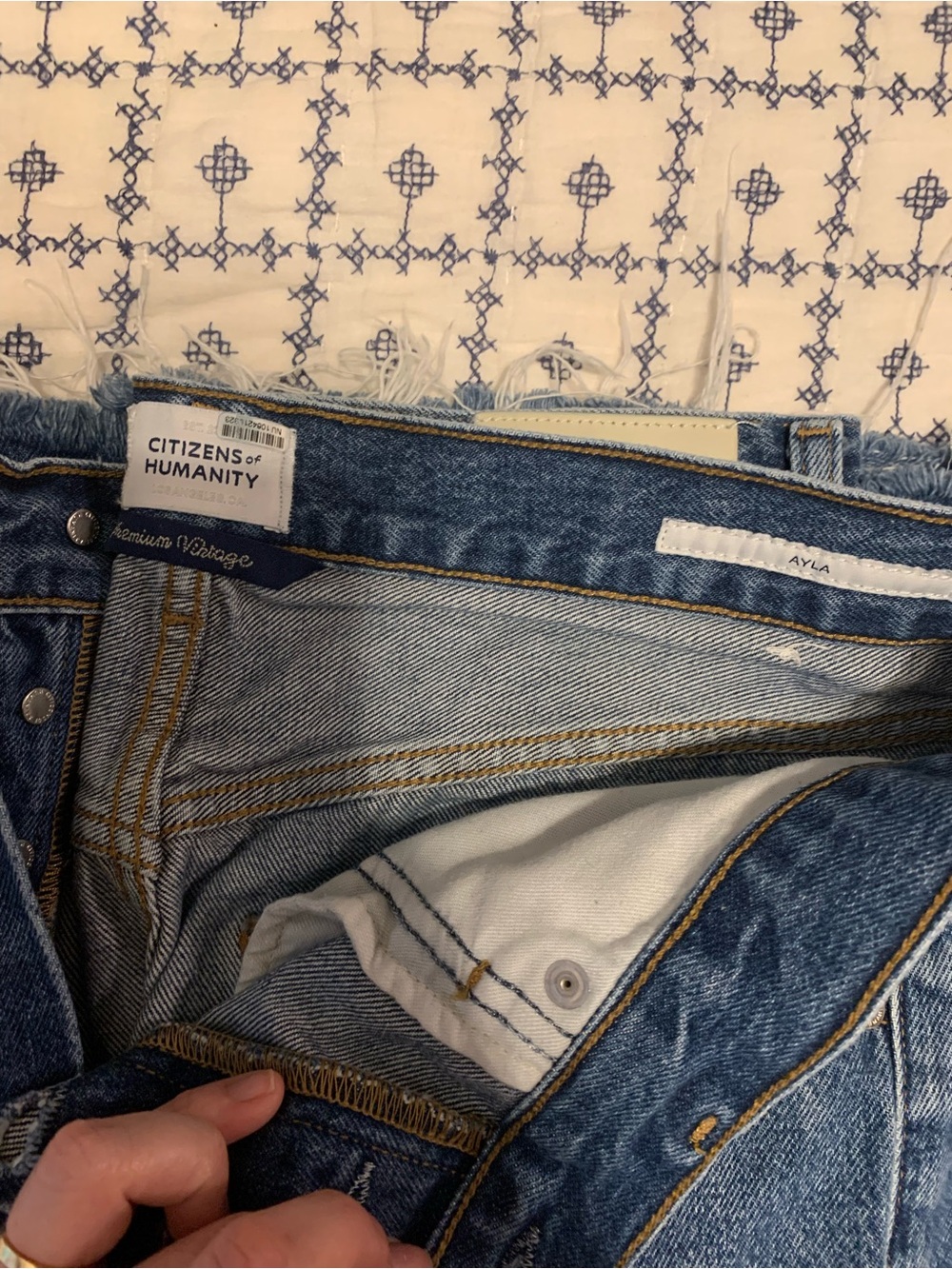 Citizens of Humanity Crop Ayla Jean Raw Hem size 29 - Picture 3 of 6
